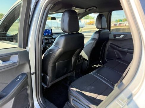 Used 2024 Ford Escape ST-Line image 16