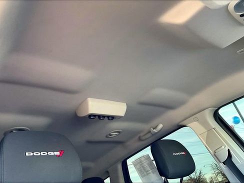 Used 2019 Dodge Journey SE w/ Connectivity Group image 17