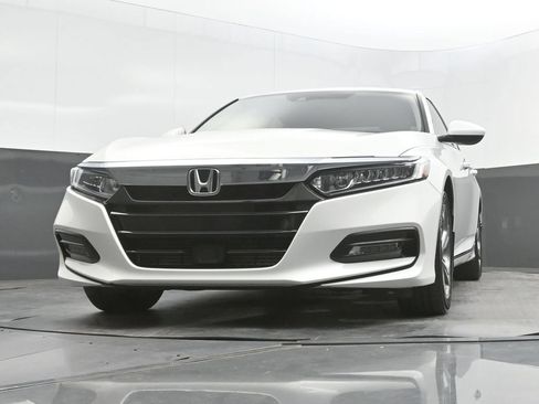 Used 2019 Honda Accord EX image 41
