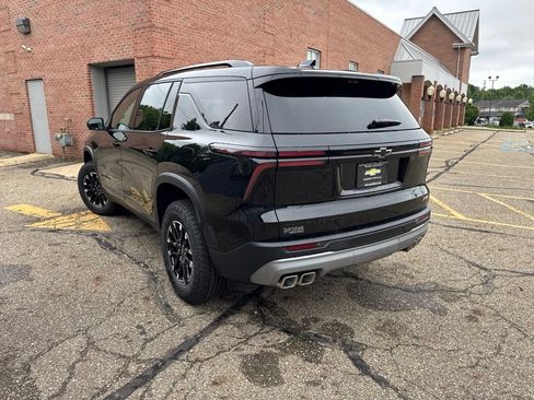 New 2026 Chevrolet Traverse Z71 w/ Enhanced Driving Package AWD/4WD image 5
