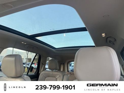 Used 2020 Lincoln Aviator Reserve w/ Elements Package Plus image 14