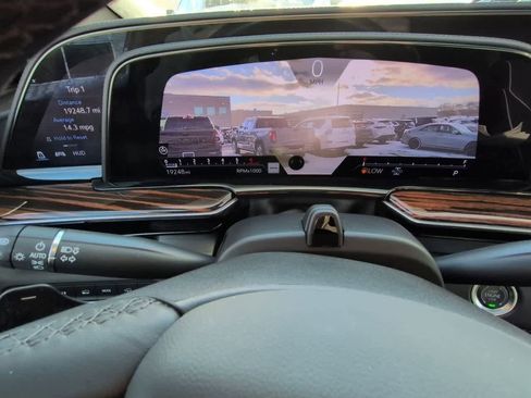 Certified 2024 Cadillac Escalade Premium Luxury w/ Performance Package image 36