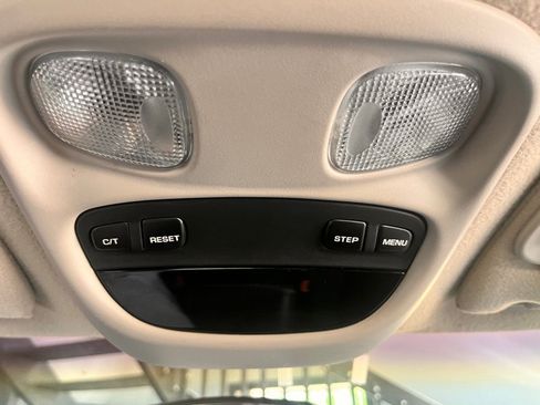 Used 2002 Jeep Grand Cherokee Laredo image 22