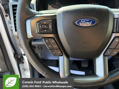 Used 2018 Ford F150 Lariat w/ Equipment Group 502A Luxury AWD/4WD image 15