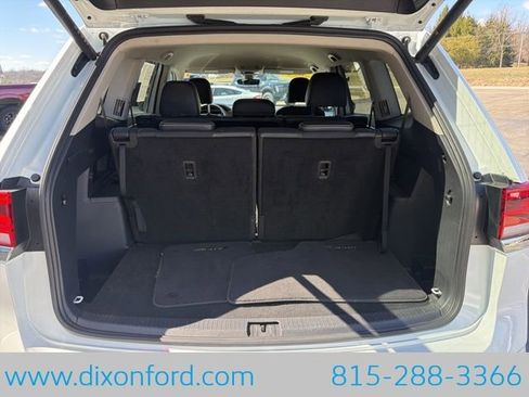 Used 2024 Volkswagen Atlas SE AWD/4WD image 26
