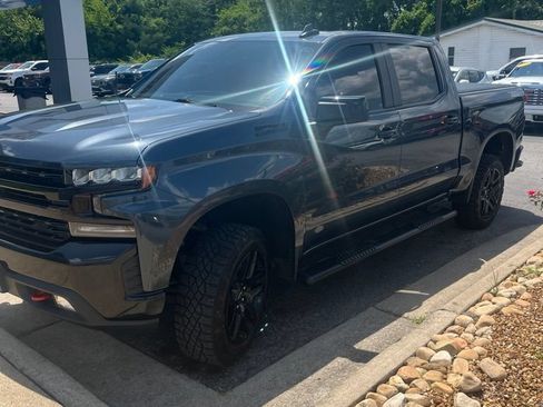 Used 2021 Chevrolet Silverado 1500 LT Trail Boss AWD/4WD image 1
