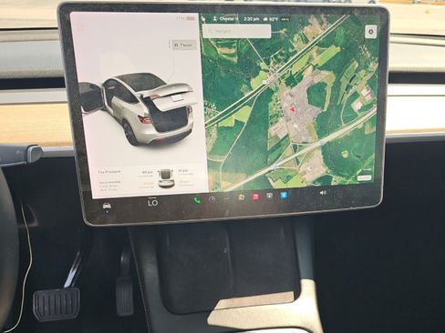 Used 2021 Tesla Model Y Long Range AWD/4WD image 4