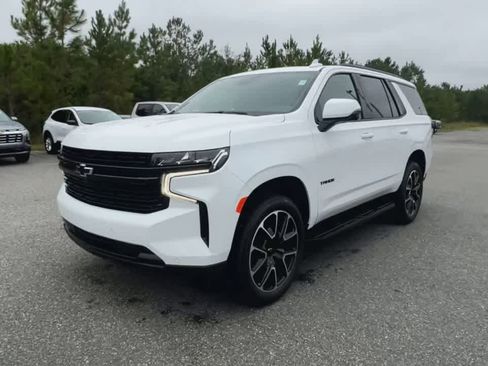 Used 2024 Chevrolet Tahoe RST w/ Luxury Package image 4