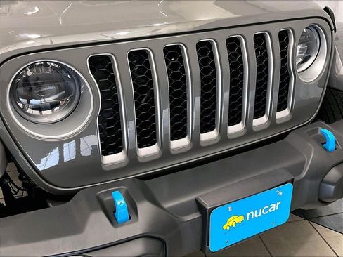 Used 2023 Jeep Wrangler Unlimited Sahara w/ Cold Weather Group AWD/4WD image 32