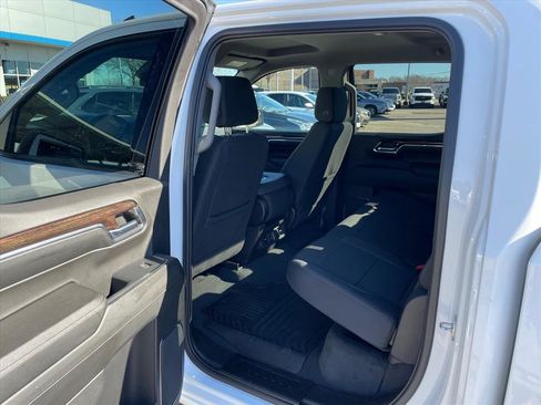 Used 2024 GMC Sierra 1500 Elevation image 17