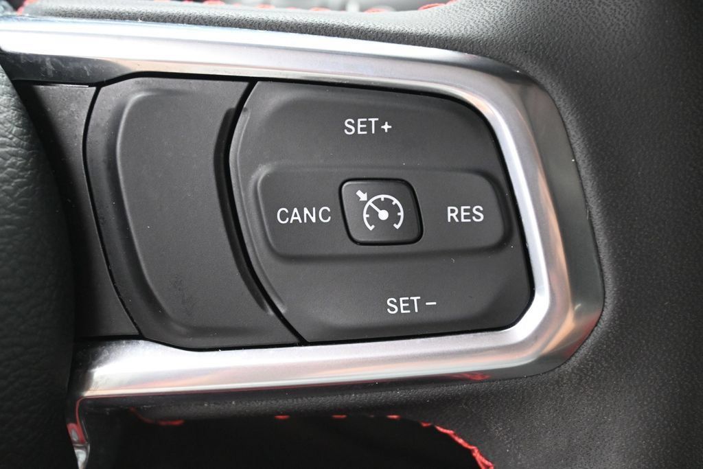 Used 2023 Jeep Wrangler Unlimited Rubicon 4xe AWD/4WD image 17
