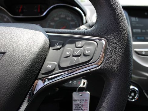 Certified 2018 Chevrolet Cruze LT FWD image 14