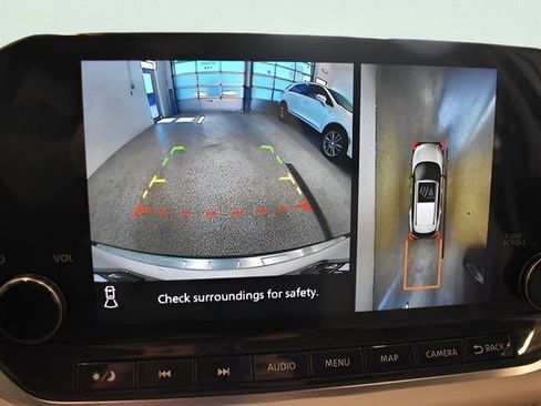 Used 2022 Nissan Rogue SL w/ SL Premium Package image 8