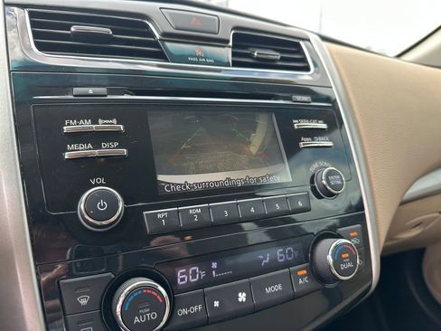 Used 2015 Nissan Altima 2.5 SV w/ Convenience Package image 51
