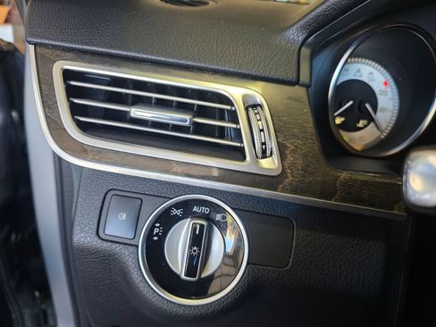 Used 2014 Mercedes-Benz E 350 Sedan w/ Premium 1 Package image 38
