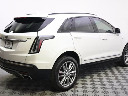 Certified 2025 Cadillac XT5 Sportv w/ Technology Package AWD/4WD image 7