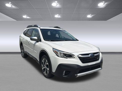 Used 2020 Subaru Outback Touring XT AWD/4WD image 5