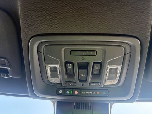 Used 2025 GMC Sierra 1500 AT4 w/ AT4 Premium Package AWD/4WD image 22