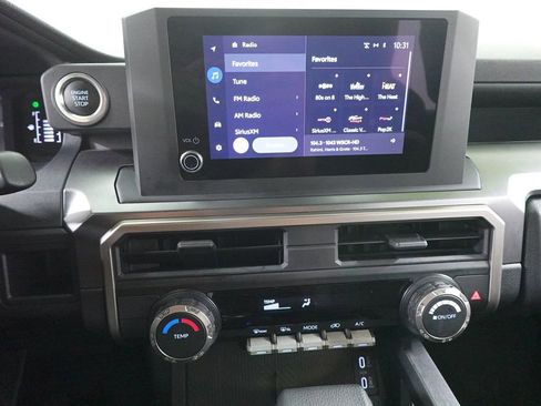 Used 2025 Toyota 4Runner SR5 image 16