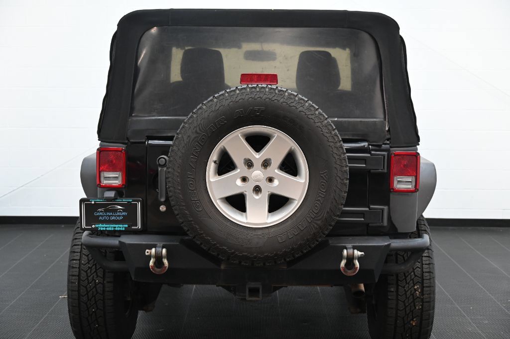 Used 2015 Jeep Wrangler Sport w/ Quick Order Package 23S AWD/4WD image 4