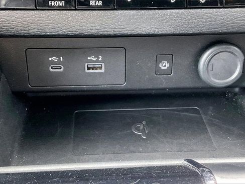 Used 2024 Mitsubishi Outlander SE image 33