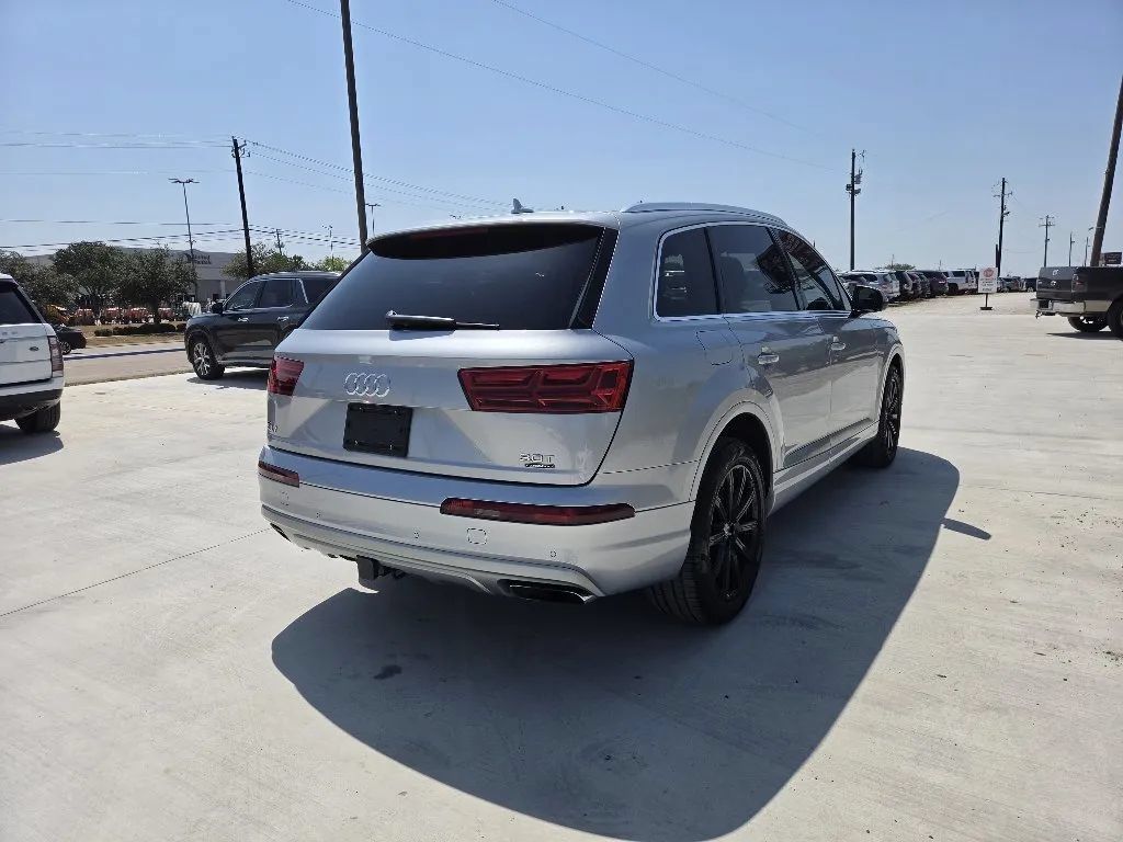 Used 2018 Audi Q7 3.0T Prestige w/ Prestige Package AWD/4WD image 5