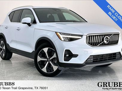 Certified 2025 Volvo XC40 B5 Plus