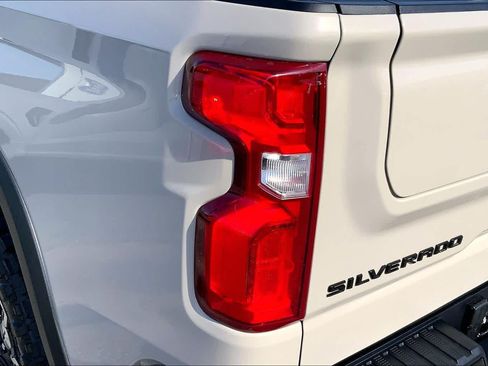 Used 2026 Chevrolet Silverado 1500 ZR2 w/ LPO, Dark Essentials Package AWD/4WD image 25