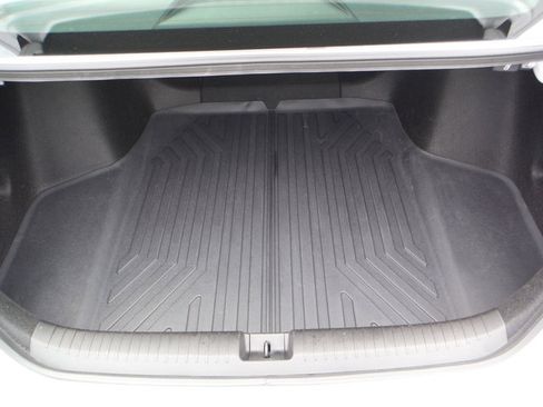 Used 2023 Honda Accord LX image 30