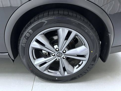 Certified 2023 Nissan Murano Platinum w/ Cargo Package AWD/4WD image 22