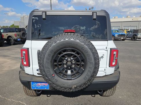 New 2026 Ford Bronco Badlands AWD/4WD image 10