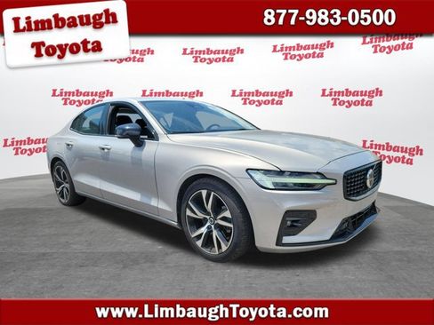 Used 2024 Volvo S60 B5 Core AWD/4WD image 1