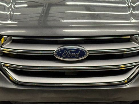 Used 2016 Ford Edge SE FWD image 5