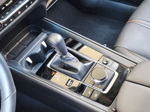 Certified 2025 MAZDA CX-50 AWD 2.5 Turbo w/ Premium Pkg image 18