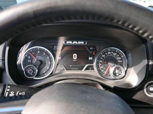 Used 2024 RAM 1500 Laramie AWD/4WD image 34