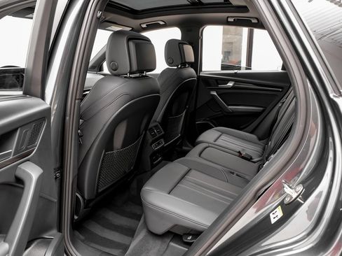 Used 2022 Audi SQ5 Prestige image 34