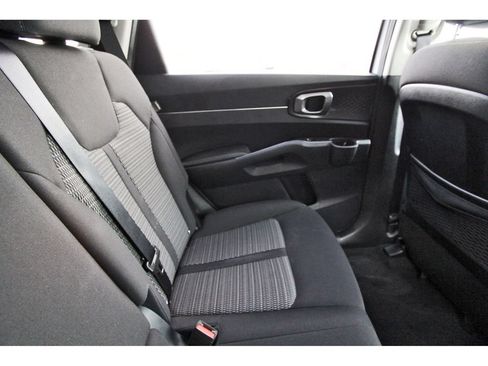 Certified 2025 Kia Sorento LX FWD image 12