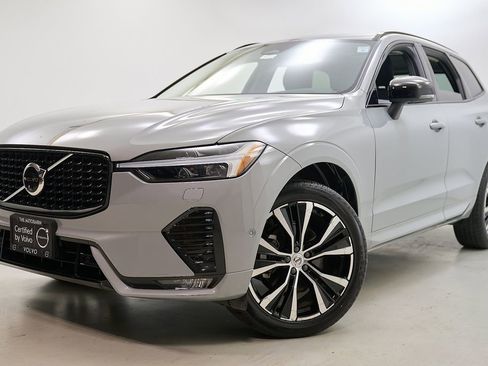Certified 2025 Volvo XC60 B5 Plus AWD/4WD image 2