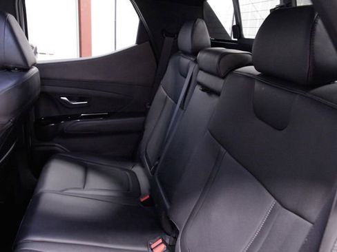 Used 2025 Hyundai Santa Cruz SEL image 17