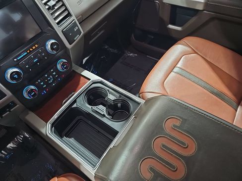 Used 2019 Ford F250 King Ranch w/ Snow Plow/Camper Package AWD/4WD image 26