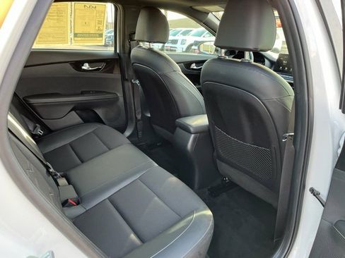 Used 2021 Kia Forte GT-Line w/ GT-Line Premium Package image 19