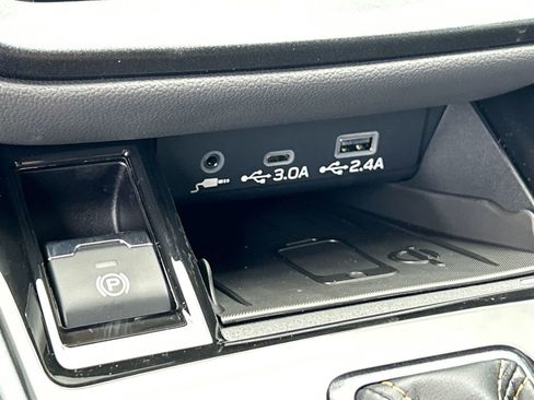 Certified 2025 Subaru Outback Wilderness w/ Wilderness Package image 27