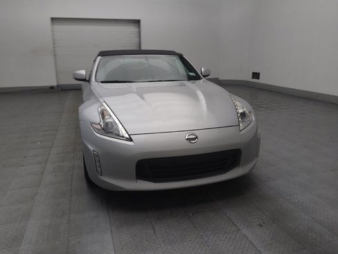 Used 2016 Nissan 370Z Roadster RWD image 14