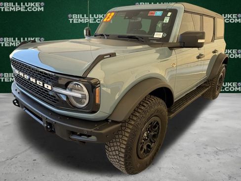 Used 2023 Ford Bronco Wildtrak image 3