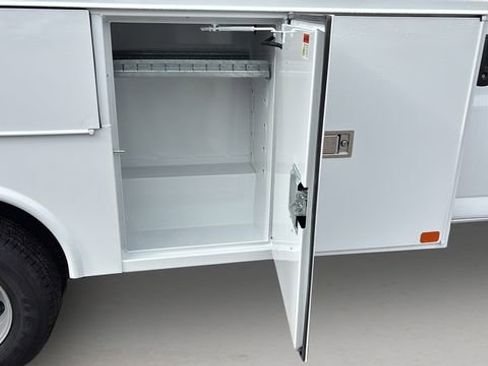 New 2025 Chevrolet Express 3500 w/ Power Convenience Package image 25