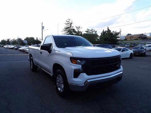 Used 2022 Chevrolet Silverado 1500 W/T image 2
