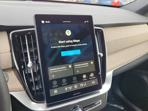 New 2026 Volvo XC90 T8 Plus w/ Protection Package image 12