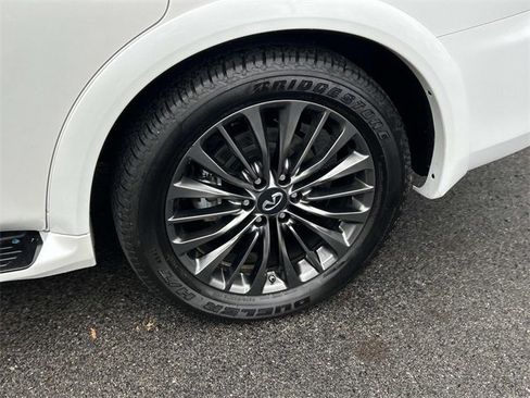 Certified 2024 INFINITI QX80 Sensory w/ Cargo Package image 11