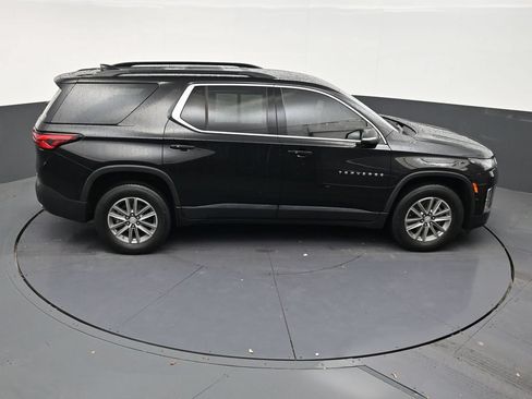 Used 2023 Chevrolet Traverse LT FWD image 17
