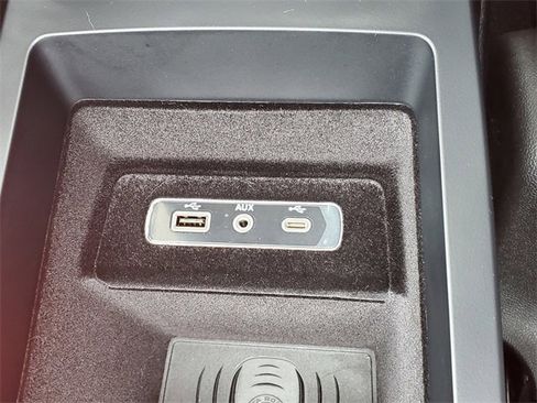 Used 2023 Alfa Romeo Stelvio Ti image 32